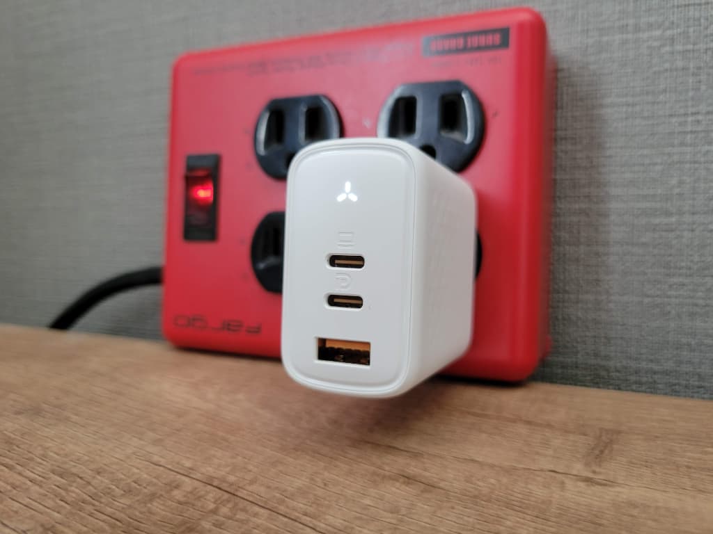 VOLTME Revo 65W 充電器